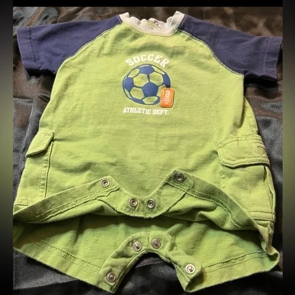 Carters Boys Romper 2 piece set Sz. 12 months - Picture 3 of 12